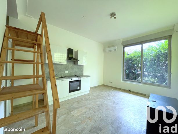 Studio in Yerres, France, Nr. 277897