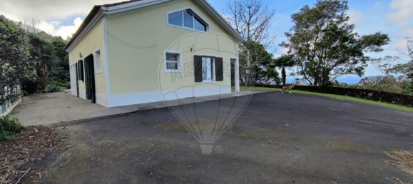 3 bedrooms House in Rabo de Peixe, Portugal No. 24710 12