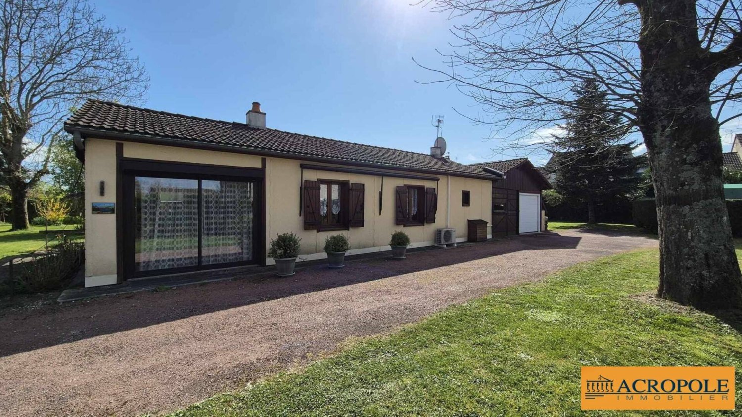 2 bedrooms House in Aubigny-sur-Nere, France No. 262905