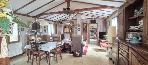 2 bedrooms House in Aubigny-sur-Nere, France No. 262905 6