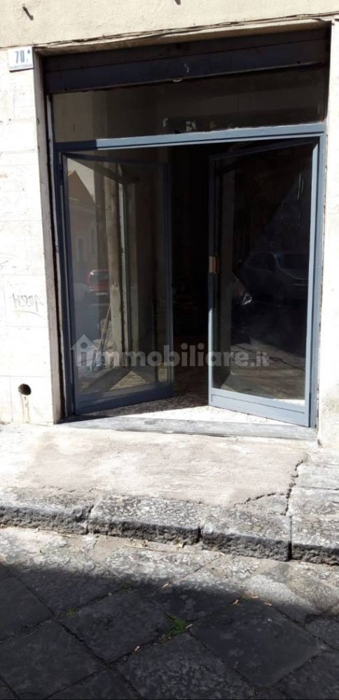 1 room Commercial property in Catania, Italy No. 364449