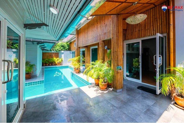 6 bedrooms Cafe / restaurant in Pattaya, Thailand No. 12262