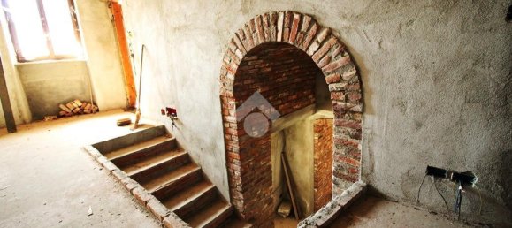 14 rooms House in Castellamonte, Italy No. 18105 25