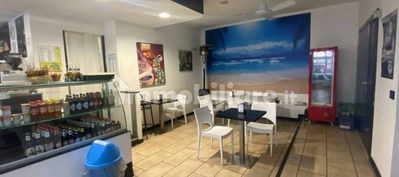 Imóvel comercial de 3 divisões em Vado Ligure, Italy N.º 154353 16