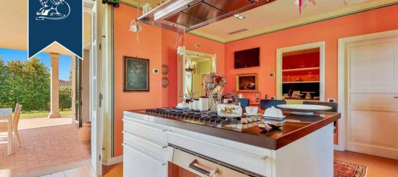 4 bedrooms Villa in Capannori, Italy No. 279803 6