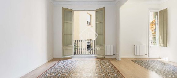 Apartamento T2 em Ciutat Vella, Spain N.º 149494 3