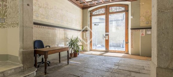 Apartamento T2 em Ciutat Vella, Spain N.º 149494 28