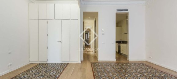 Apartamento T2 em Ciutat Vella, Spain N.º 149494 5