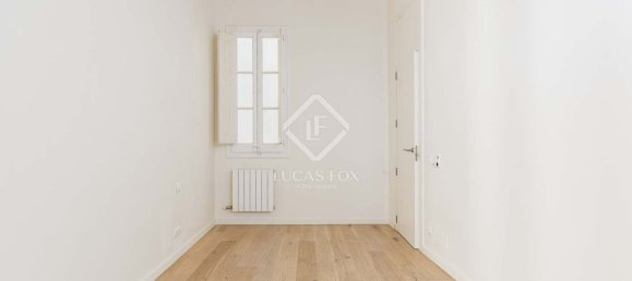 Apartamento T2 em Ciutat Vella, Spain N.º 149494 17