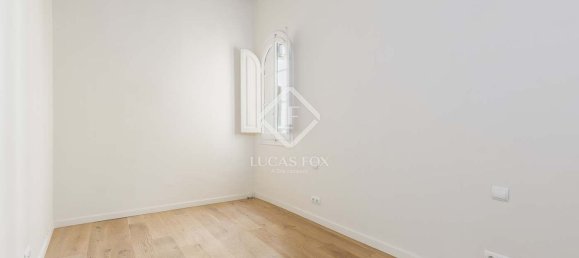 Apartamento T2 em Ciutat Vella, Spain N.º 149494 16