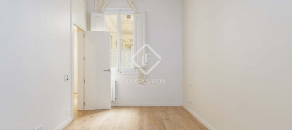 Apartamento T2 em Ciutat Vella, Spain N.º 149494 20