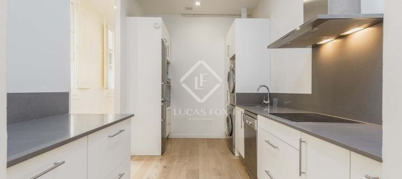 Apartamento T2 em Ciutat Vella, Spain N.º 149494 10