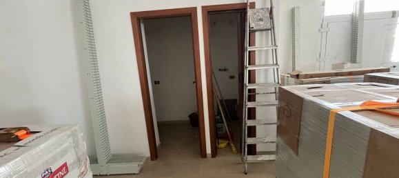 Propiedad comercial en Vasto, Italy 196 m² No. 87107 9