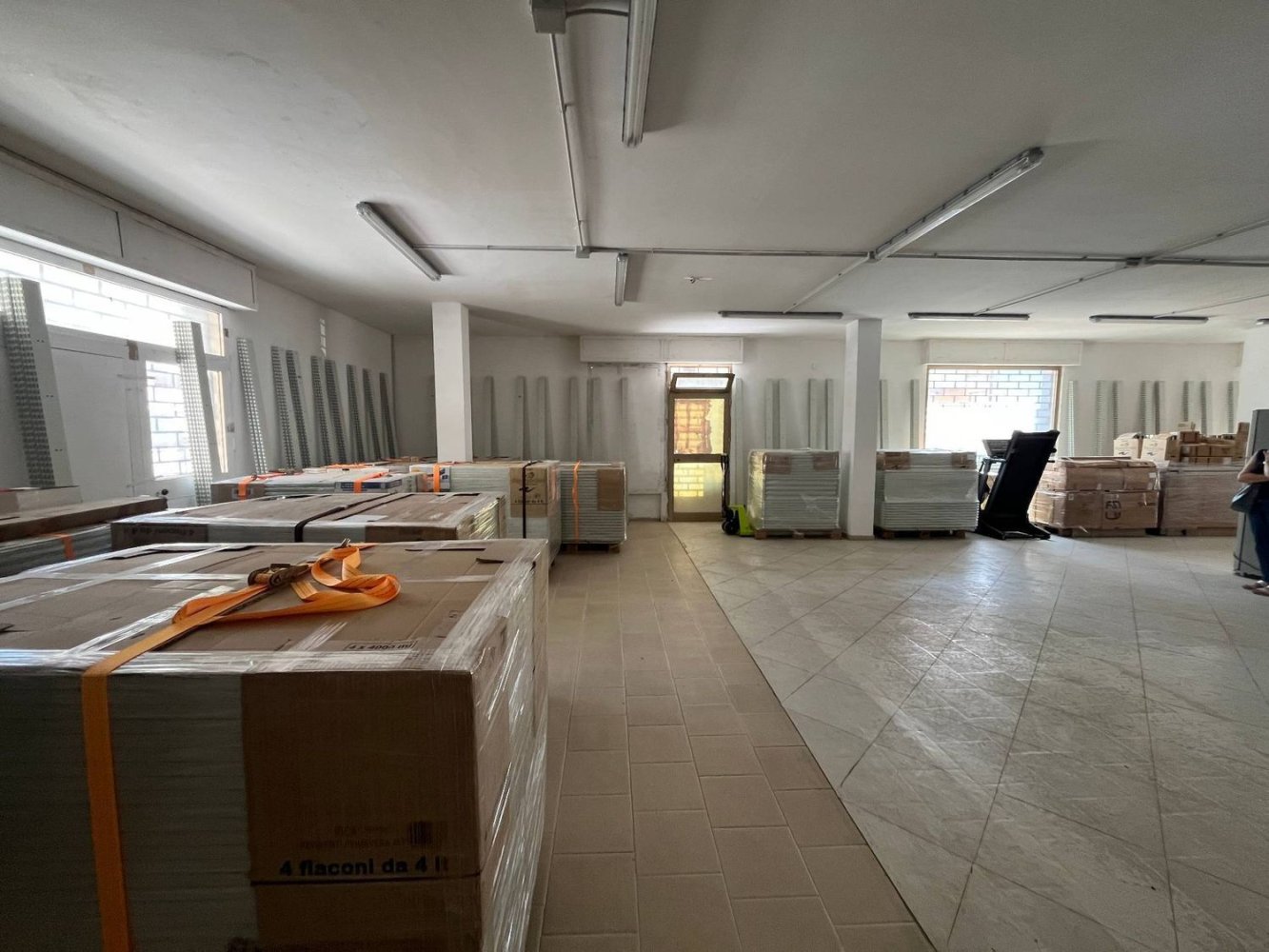 Propiedad comercial en Vasto, Italy 196 m² No. 87107