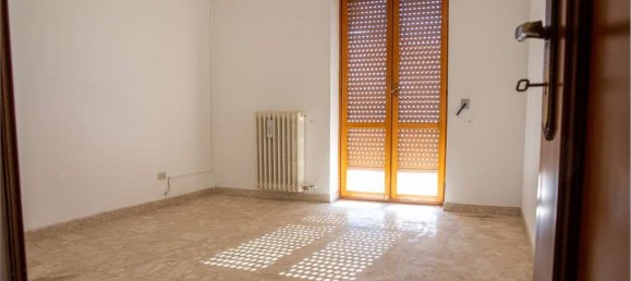 Квартира с 6 комнатами в Челье Мессапика, Италия № 144104 9