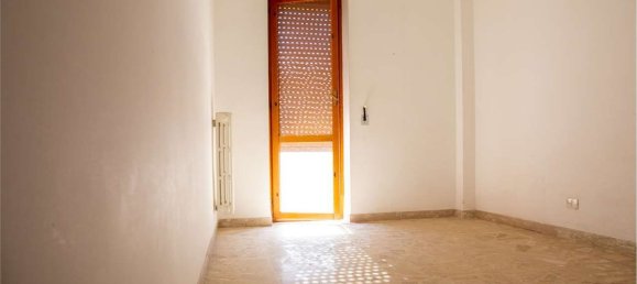 Квартира с 6 комнатами в Челье Мессапика, Италия № 144104 11