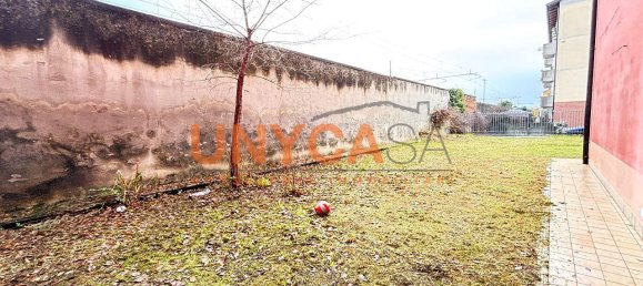 3 rooms Apartment in Verona, Italy No. 66063 10