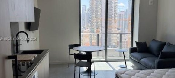  عقار تجاري في Miami, الولايات المتحدة رقم 615748 17