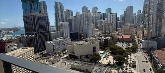  عقار تجاري في Miami, الولايات المتحدة رقم 615748 11