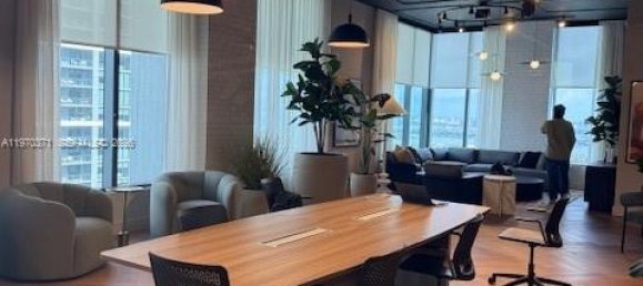  عقار تجاري في Miami, الولايات المتحدة رقم 615748 4