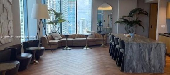  عقار تجاري في Miami, الولايات المتحدة رقم 615748 2