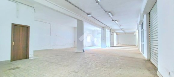 1-Zimmer Gewerbliche Immobilie in Palermo, Italy, Nr. 287977 8