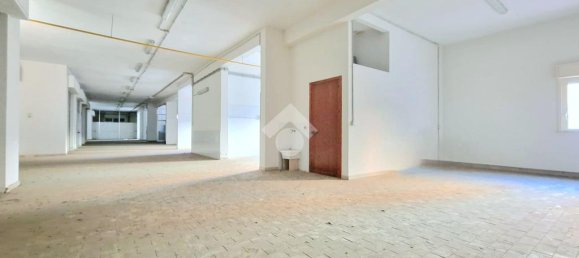 1-Zimmer Gewerbliche Immobilie in Palermo, Italy, Nr. 287977 15