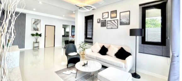 3 chambres Maison à Pattaya, Thailand No. 73119 2