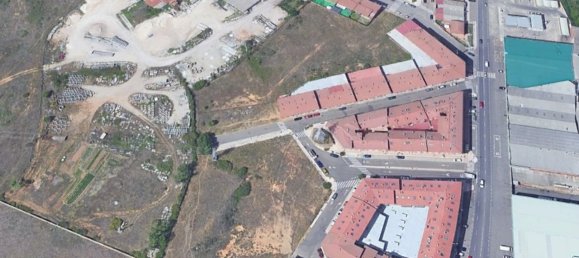 941m² Land in Villaquilambre, Spain No. 68729 3