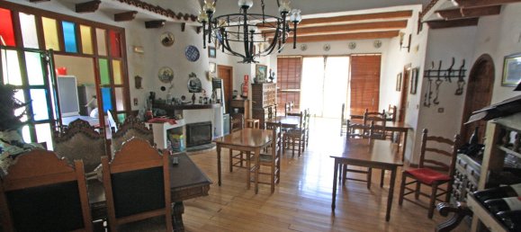 273m² Commercial property in El Verger, Spain No. 8384 6