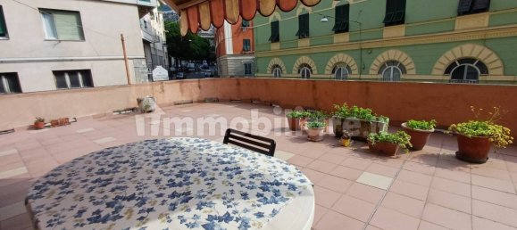 2 bedrooms Apartment in Genoa, Italy No. 302607 4
