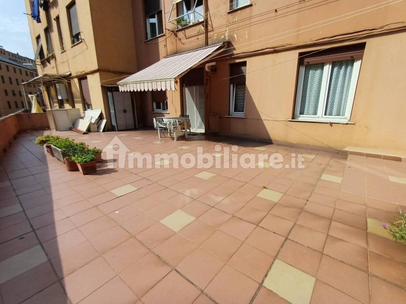 2 bedrooms Apartment in Genoa, Italy No. 302607