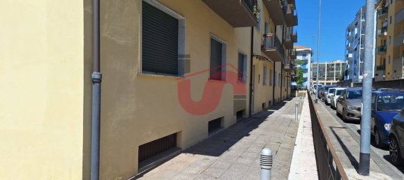 4-salle Appartement à Benevento, Italy No. 259002 7