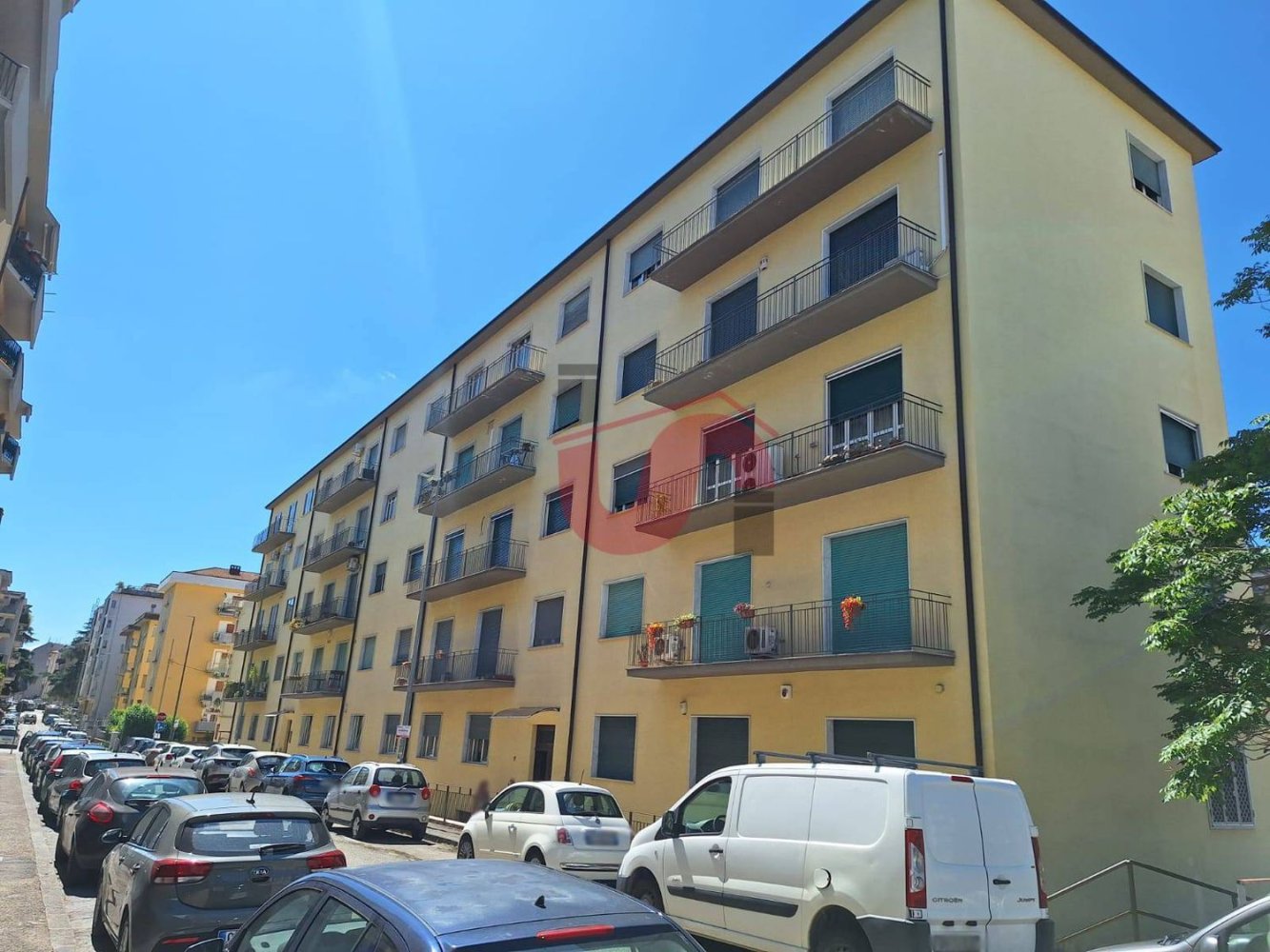 4-salle Appartement à Benevento, Italy No. 259002