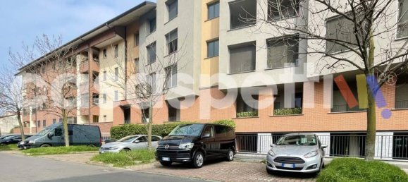 3 rooms Apartment in Milan, Italy No. 335301 4