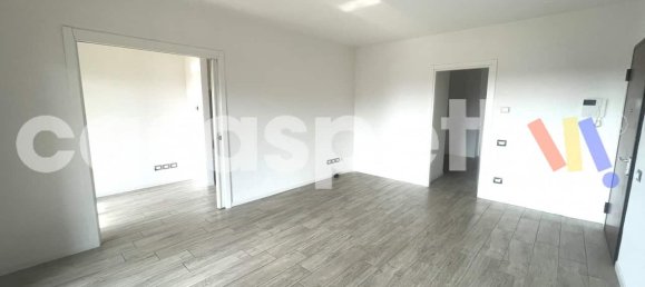 3 rooms Apartment in Milan, Italy No. 335301 18