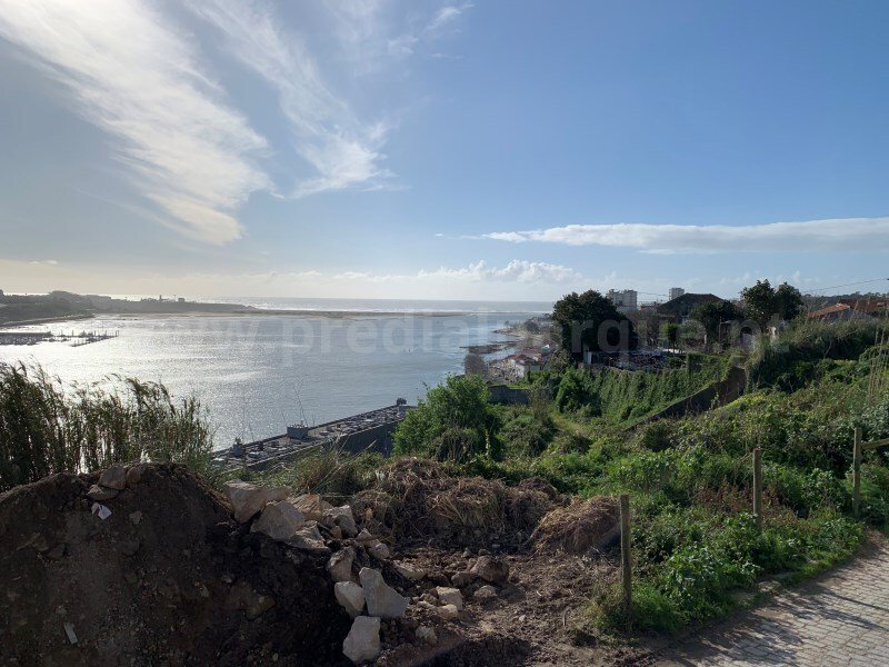  Land in Porto, Portugal No. 55659