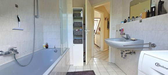 2-salle Appartement à Esslingen, Germany No. 228953 8