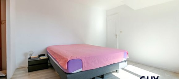 3 Schlafzimmer Haus in Savigny-le-Temple, France, Nr. 282132 13