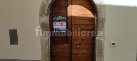 Casa de 3 dormitorios en Raiano, Italy No. 166443 4