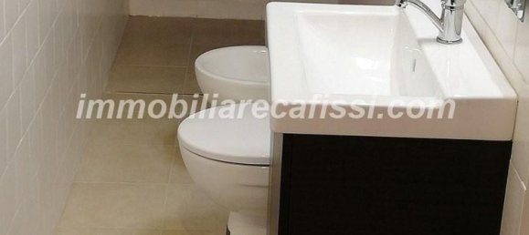 3 rooms Apartment in Poggio a Caiano, Italy No. 176520 8