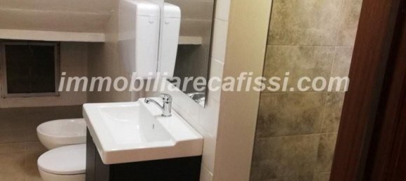 3 rooms Apartment in Poggio a Caiano, Italy No. 176520 7