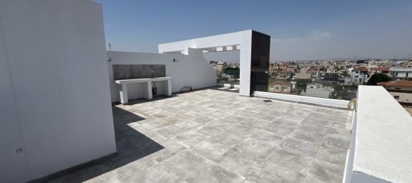 Квартира с 1 спальней в Ларнака, Кипр № 26202 3