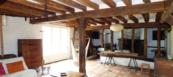 Casa de 3 dormitorios en Les Bordes, France No. 239160 9