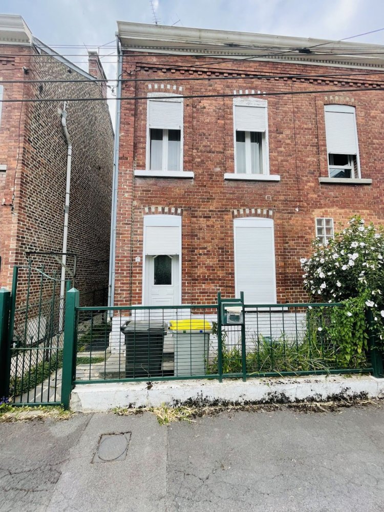 2 bedrooms House in Maubeuge, France No. 157712