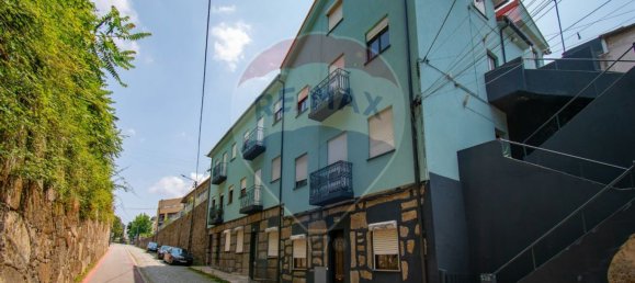 715m² Building in Guimaraes, Portugal No. 36447 5