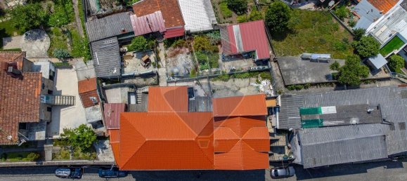 715m² Building in Guimaraes, Portugal No. 36447 2