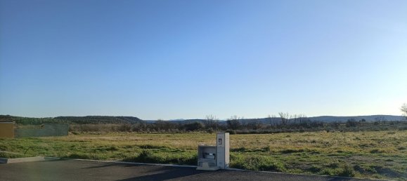 808m² Land in Ferrals-les-Corbieres, France No. 104327 7