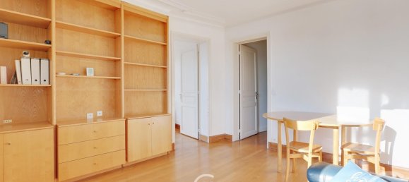 2 bedrooms Apartment in Paris, France No. 178096 3
