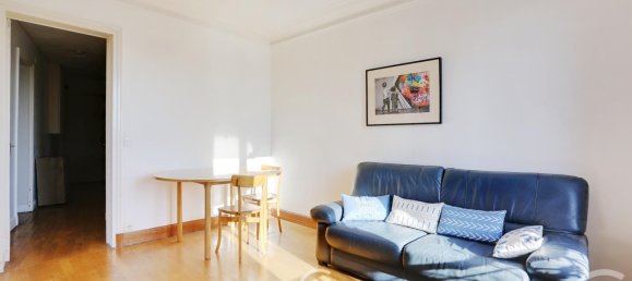 2 bedrooms Apartment in Paris, France No. 178096 2